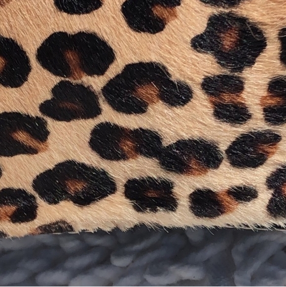 Brahmin Vintage Leopard Print and Black Leather Shoulder Bag - Picture 5 of 11